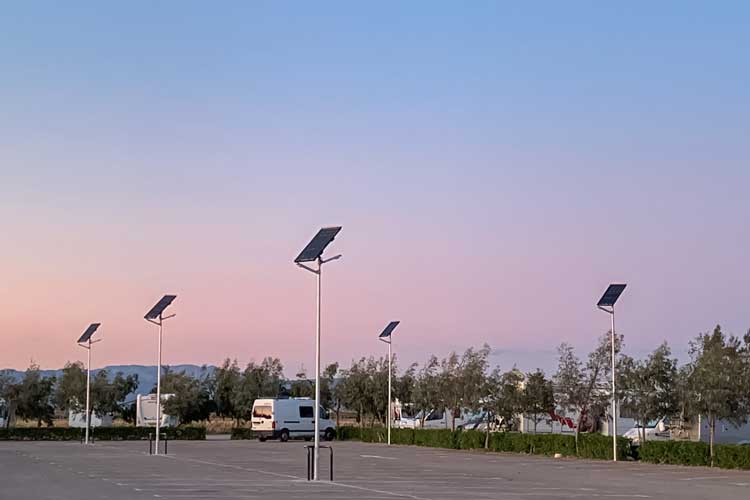 solar street light in spain 750